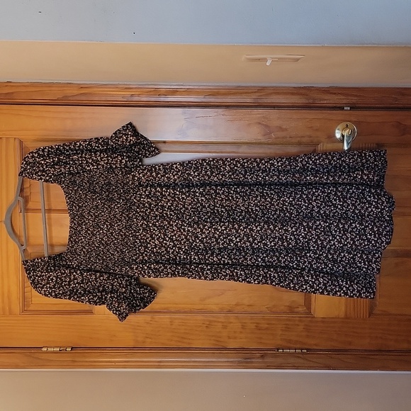 Floral Midi Dress - Picture 3 of 16